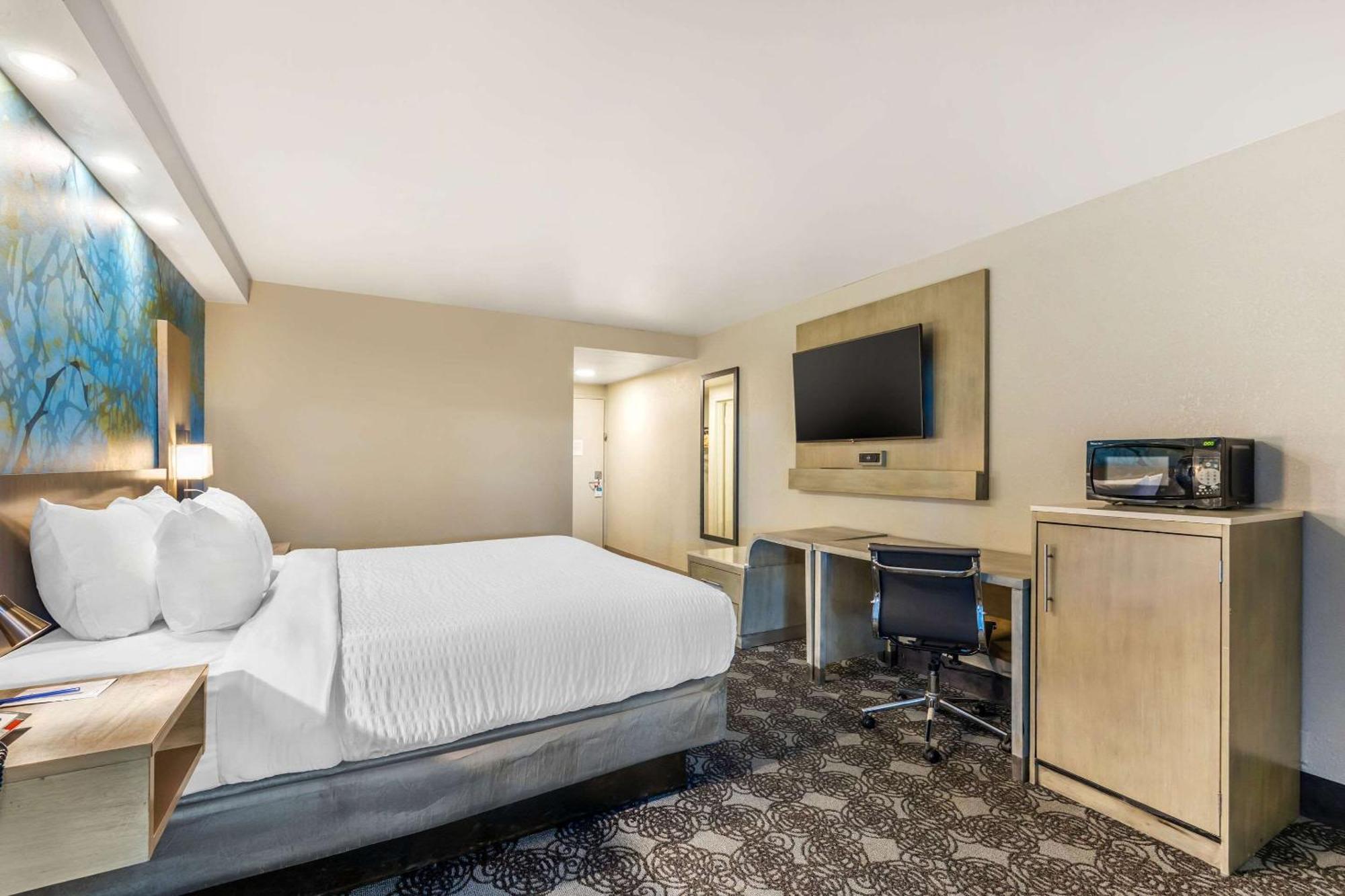 Clarion Inn Murfreesboro Buitenkant foto